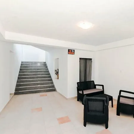 Old Grandfather's House * Banj