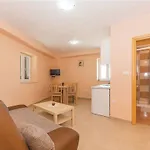 Old Grandfather's House Apartamento *